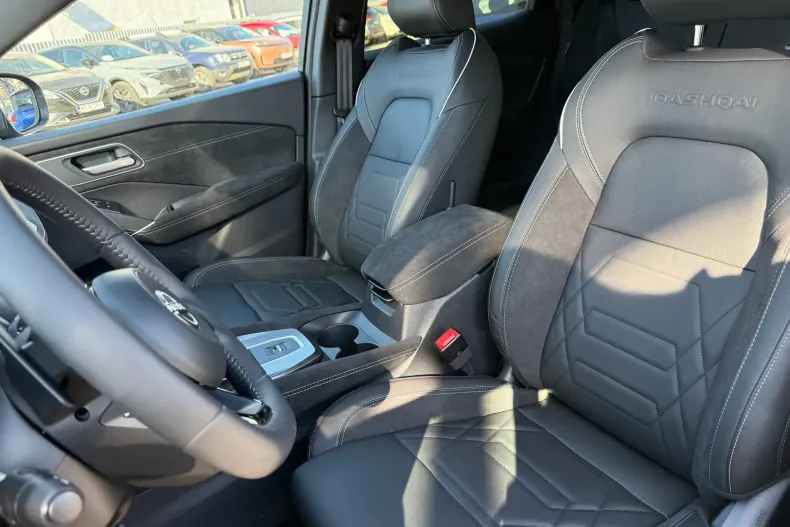 Nissan Qashqai din 2025 cu 10 km - oferta NIS197077 - foto 11