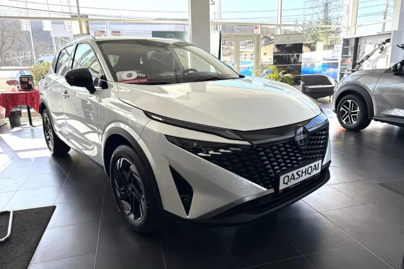 Nissan Qashqai din 2025 cu 30 km - oferta NIS197078 - foto 2