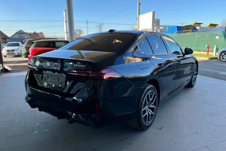 BMW 530e (Seria 5) din 2026 cu 7 km - oferta BMW197089 - foto 4