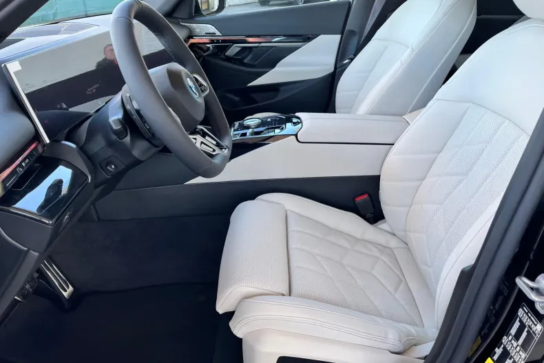 BMW 530e (Seria 5) din 2026 cu 7 km - oferta BMW197089 - foto 9