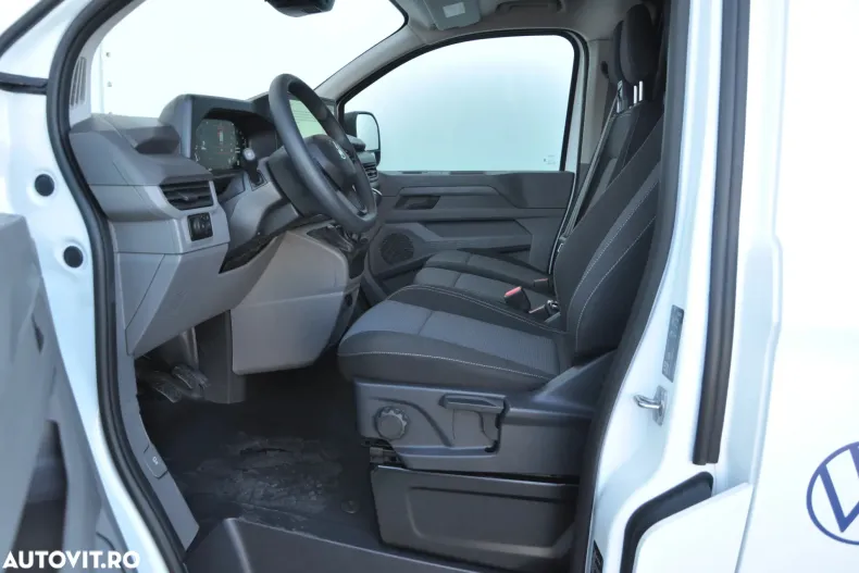Volkswagen Transporter din 2025 cu 24 km - oferta VOL197091 - foto 12
