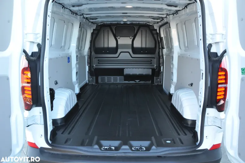 Volkswagen Transporter din 2025 cu 24 km - oferta VOL197091 - foto 25