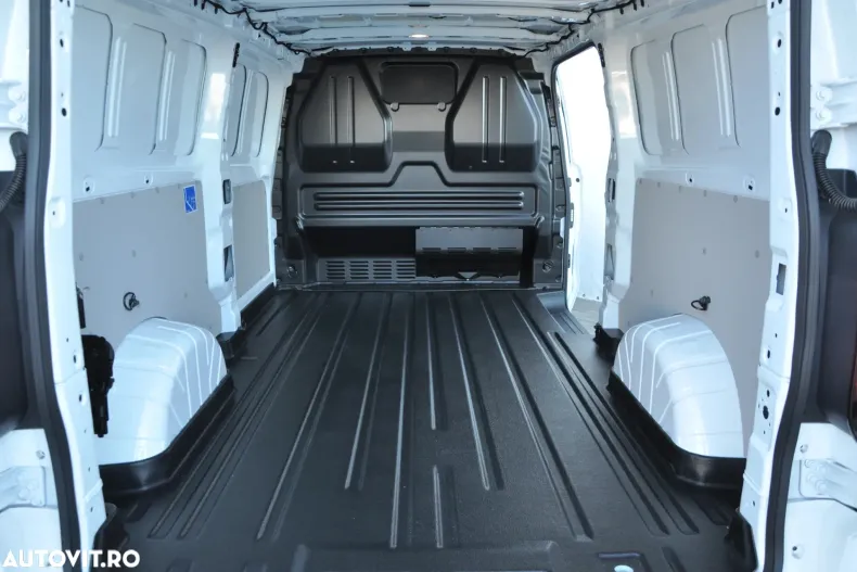 Volkswagen Transporter din 2025 cu 24 km - oferta VOL197091 - foto 26