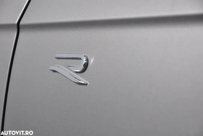 Volkswagen Touareg din 2025 cu 1.660 km - oferta VOL197094 - foto 10