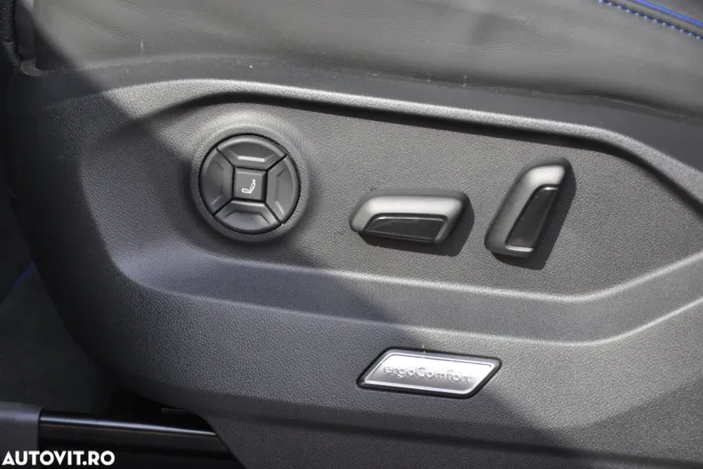 Volkswagen Touareg din 2025 cu 1.660 km - oferta VOL197094 - foto 14