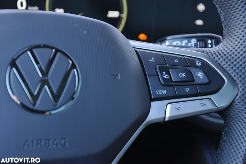 Volkswagen Touareg din 2025 cu 1.660 km - oferta VOL197094 - foto 21