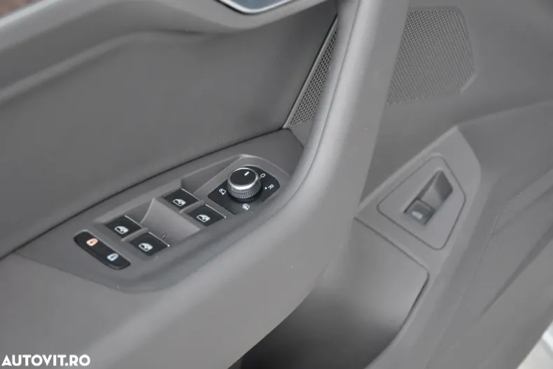 Volkswagen Touareg din 2025 cu 1.455 km - oferta VOL197095 - foto 12