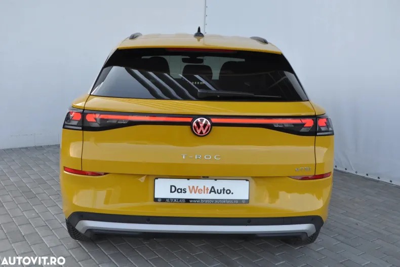 Volkswagen T-Roc din 2025 cu 4.400 km - oferta VOL197097 - foto 4