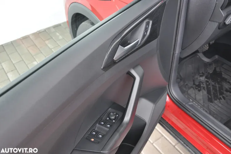 Volkswagen T-Cross din 2025 cu 12.660 km - oferta VOL197098 - foto 12