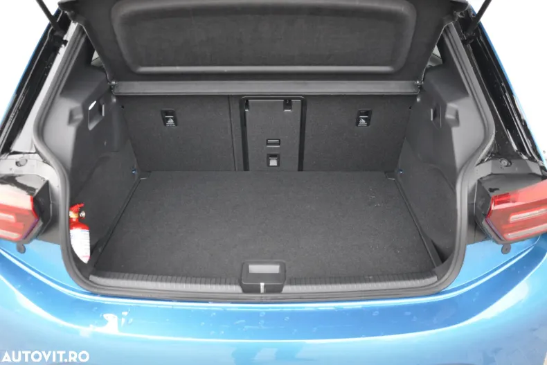 Volkswagen ID.3 din 2025 cu 7.540 km - oferta VOL197099 - foto 29