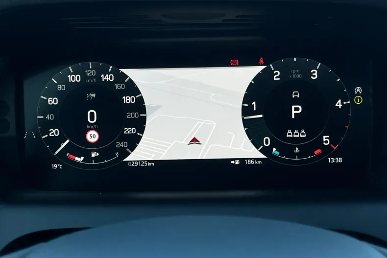 Land Rover Discovery Sport din 2024 cu 29.125 km - oferta LAN197100 - foto 16