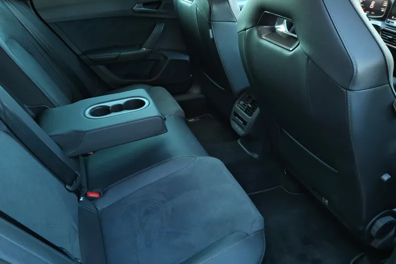 Cupra Formentor din 2025 cu 15.180 km - oferta CUP197102 - foto 11