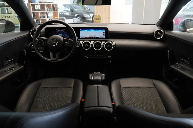 Mercedes-Benz CLA 180 (Clasa CLA) din 2020 cu 108.100 km - oferta MER197104 - foto 7