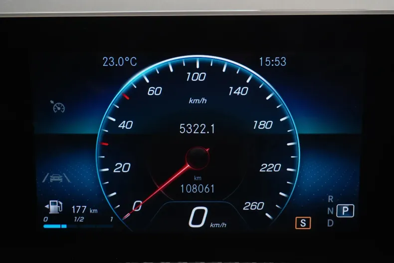 Mercedes-Benz CLA 180 (Clasa CLA) din 2020 cu 108.100 km - oferta MER197104 - foto 37