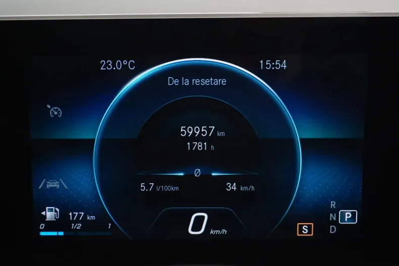 Mercedes-Benz CLA 180 (Clasa CLA) din 2020 cu 108.100 km - oferta MER197104 - foto 38