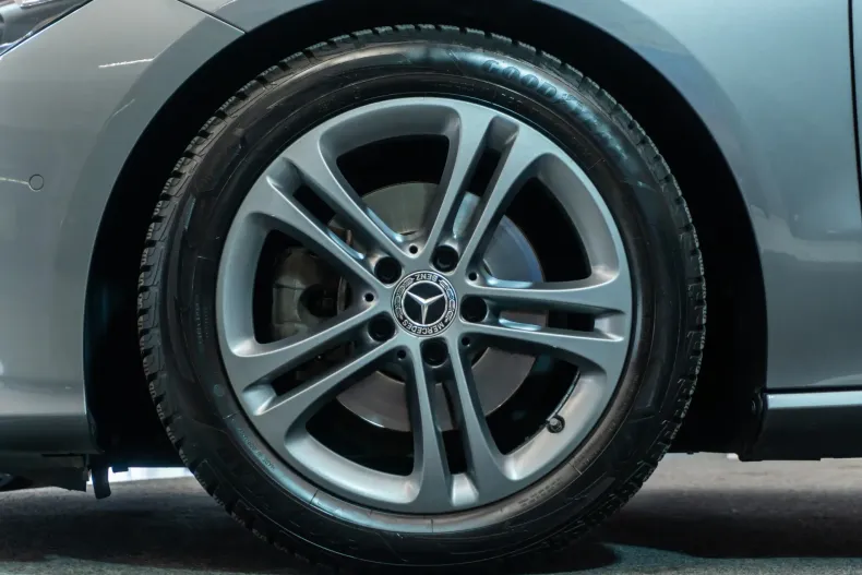 Mercedes-Benz CLA 180 (Clasa CLA) din 2020 cu 98.400 km - oferta MER197105 - foto 13