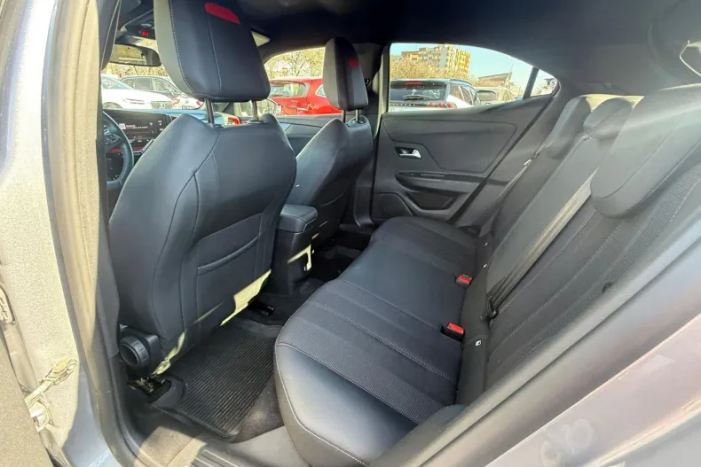 Opel Mokka din 2023 cu 39.915 km - oferta OPE197117 - foto 9