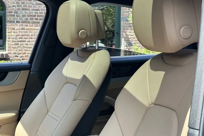 Porsche Cayenne Coupe din 2025 cu 11.800 km - oferta POR197119 - foto 8