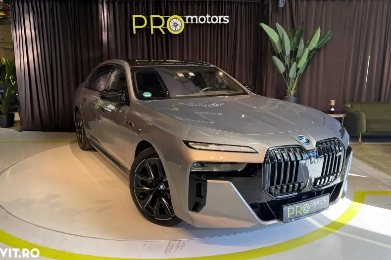 BMW M7 (Seria 7) din 2023 cu 77.900 km - oferta BMW197122 - foto 1