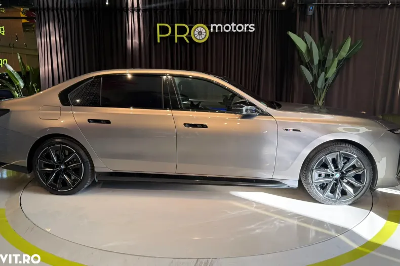 BMW M7 (Seria 7) din 2023 cu 77.900 km - oferta BMW197122 - foto 4