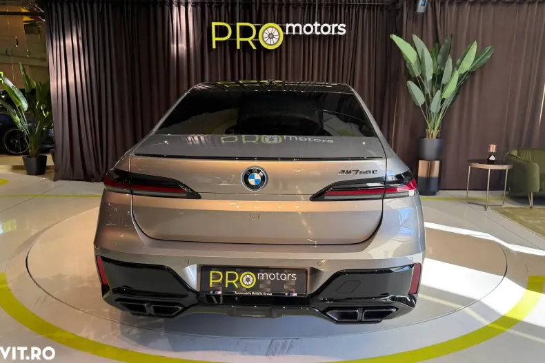 BMW M7 (Seria 7) din 2023 cu 77.900 km - oferta BMW197122 - foto 6