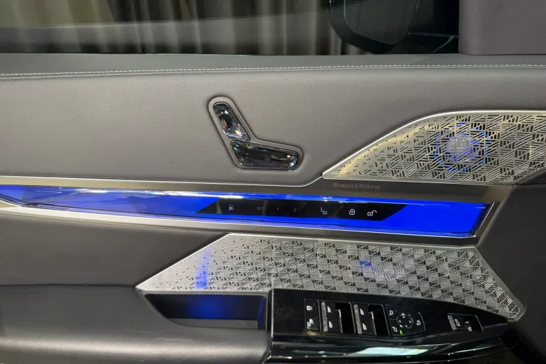 BMW M7 (Seria 7) din 2023 cu 77.900 km - oferta BMW197122 - foto 15