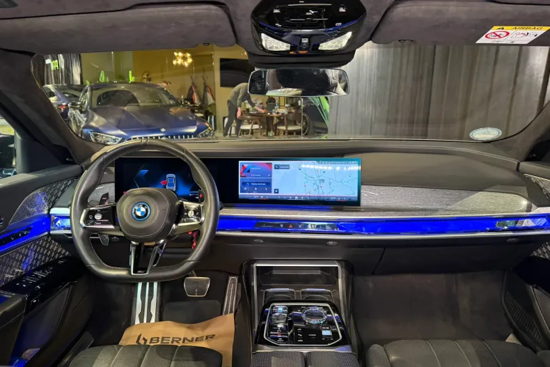 BMW M7 (Seria 7) din 2023 cu 77.900 km - oferta BMW197122 - foto 19