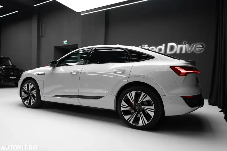 Audi Q8 din 2023 cu 17.500 km - oferta AUD197123 - foto 18