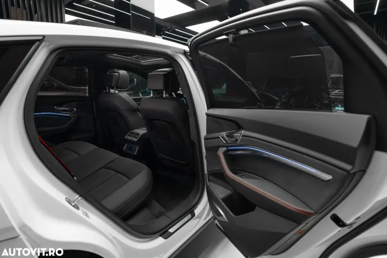 Audi Q8 din 2023 cu 17.500 km - oferta AUD197123 - foto 31