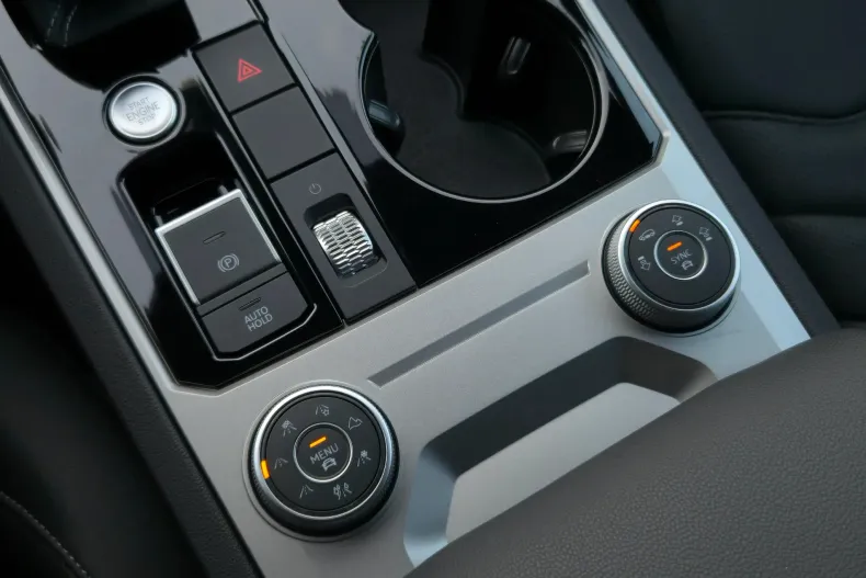 Volkswagen Touareg din 2020 cu 156.500 km - oferta VOL197128 - foto 22