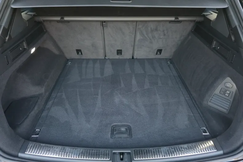 Volkswagen Touareg din 2020 cu 156.500 km - oferta VOL197128 - foto 32