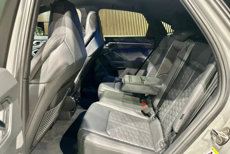 Audi RSQ3 din 2024 cu 18.000 km - oferta AUD197134 - foto 32