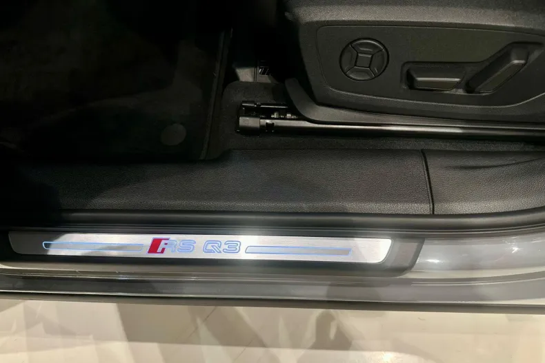 Audi RSQ3 din 2024 cu 18.000 km - oferta AUD197134 - foto 34