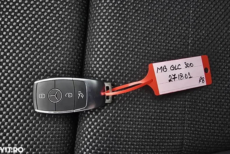 Mercedes-Benz GLC din 2020 cu 48.329 km - oferta MER197157 - foto 20