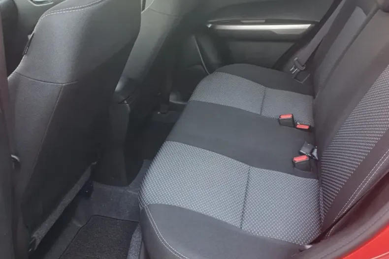 Suzuki Vitara din 2025 cu 5 km - oferta SUZ197158 - foto 9