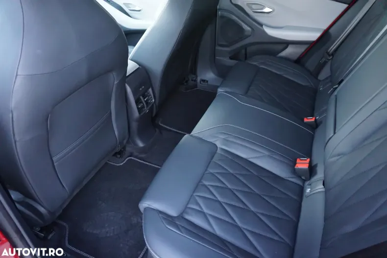 Ford Capri din 2024 cu 10.939 km - oferta FOR197168 - foto 30