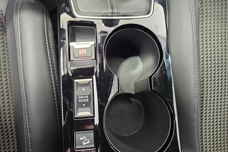 Peugeot 2008 din 2022 cu 35.368 km - oferta PEU197170 - foto 12