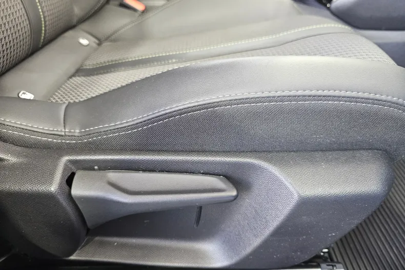 Peugeot 2008 din 2022 cu 35.368 km - oferta PEU197170 - foto 16