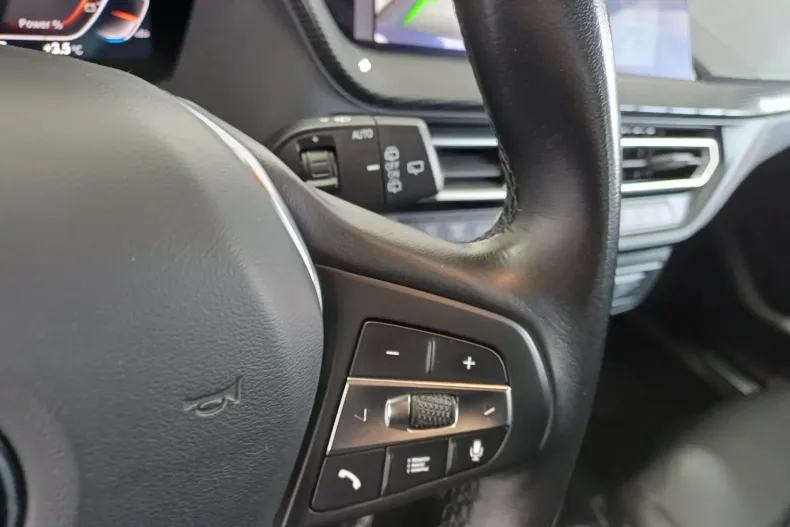 BMW 118i (Seria 1) din 2023 cu 39.582 km - oferta BMW197173 - foto 12