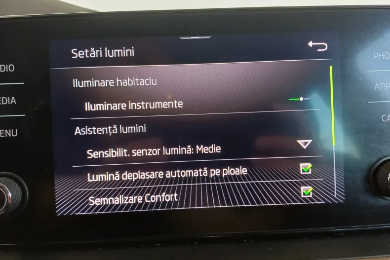 Skoda Scala din 2023 cu 76.720 km - oferta SKO197176 - foto 19