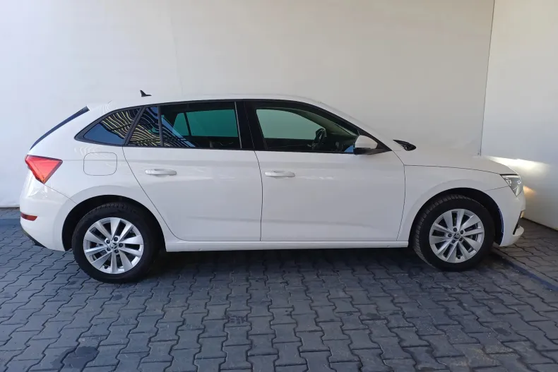 Skoda Scala din 2023 cu 76.720 km - oferta SKO197176 - foto 31