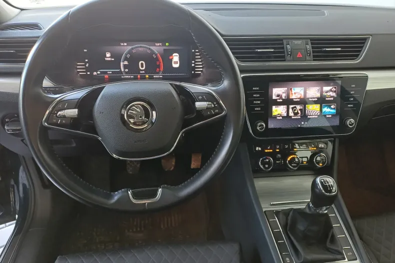 Skoda Superb din 2022 cu 82.525 km - oferta SKO197177 - foto 6