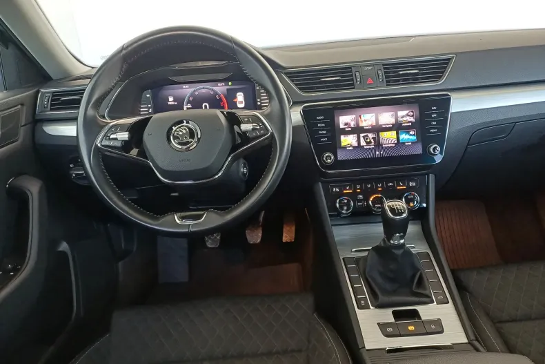 Skoda Superb din 2022 cu 82.525 km - oferta SKO197177 - foto 9