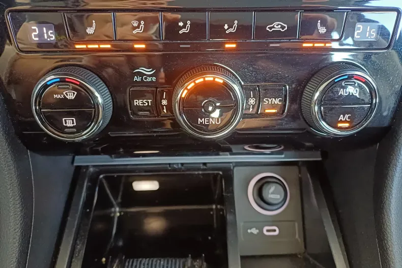 Skoda Superb din 2022 cu 82.525 km - oferta SKO197177 - foto 16