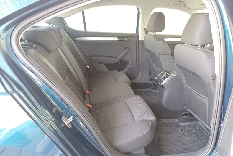 Skoda Superb din 2022 cu 82.525 km - oferta SKO197177 - foto 34
