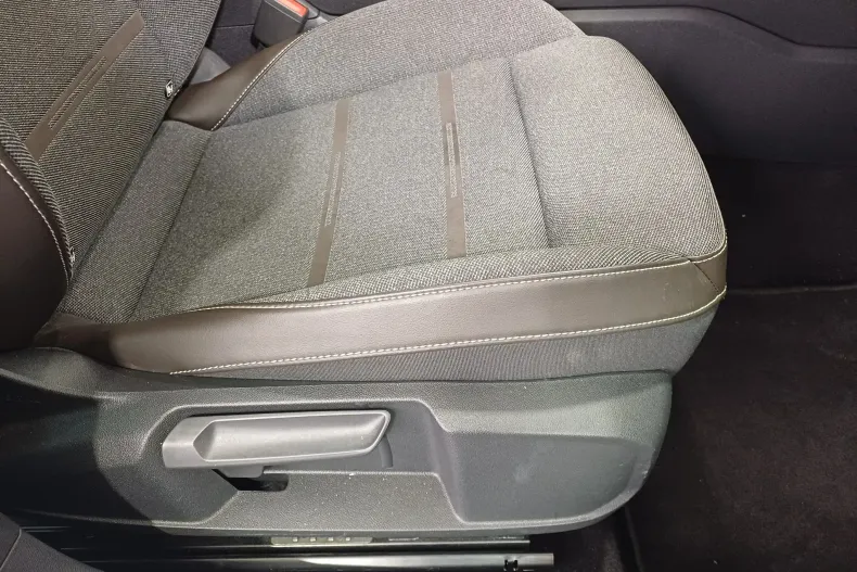 Seat Leon din 2023 cu 103.234 km - oferta SEA197178 - foto 32