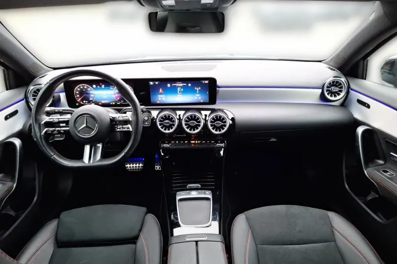 Mercedes-Benz A 200 (Clasa A) din 2023 cu 21.010 km - oferta MER197185 - foto 12