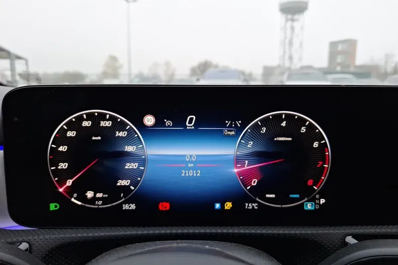 Mercedes-Benz A 200 (Clasa A) din 2023 cu 21.010 km - oferta MER197185 - foto 18