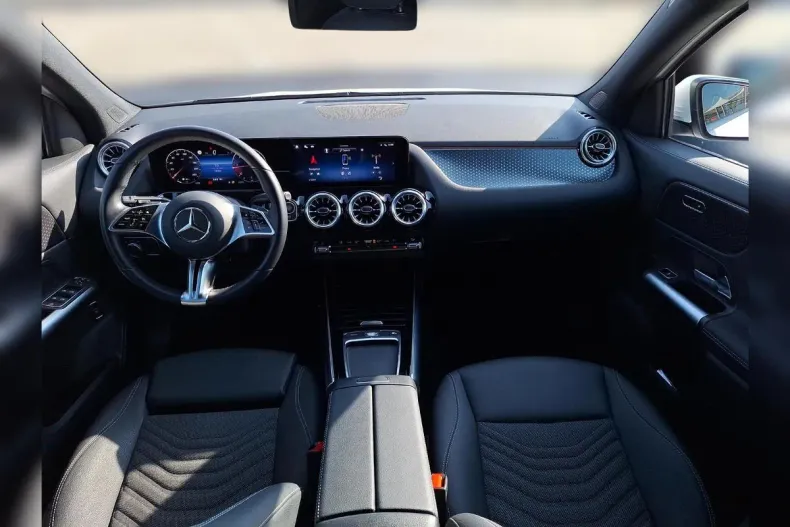 Mercedes-Benz GLA din 2024 cu 18.390 km - oferta MER197186 - foto 12