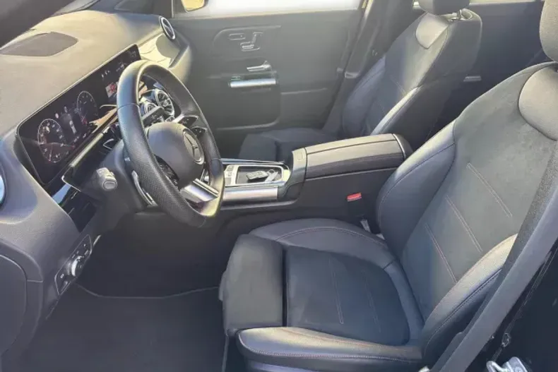 Mercedes-Benz GLA din 2025 cu 17.985 km - oferta MER197187 - foto 13